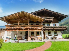Apartment in Saalfelden am Steinernen Meer with terrace